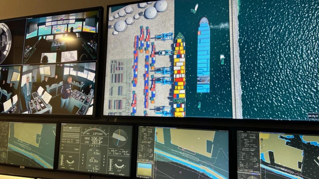 Bridge Simulators at the Maritime Skills Academy in Portsmouth | Shipping Port Studies